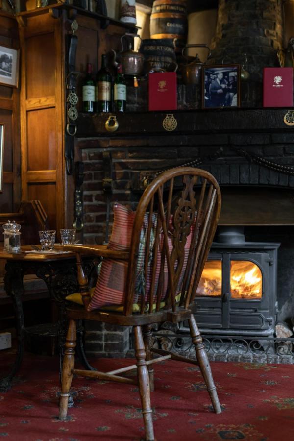 The Griffin Inn Fletching Kültér fotó